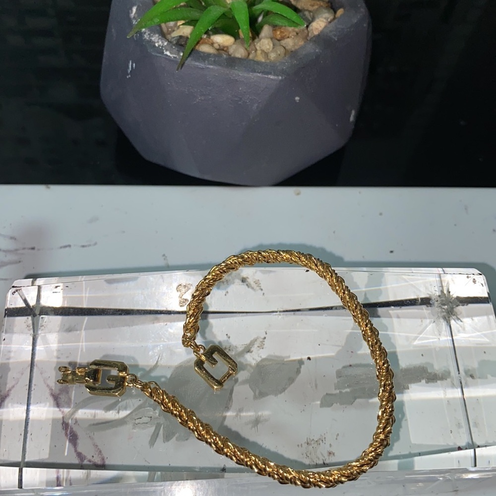 Authentic Givenchy Rope Chain Bracelet - Picture 5 of 10